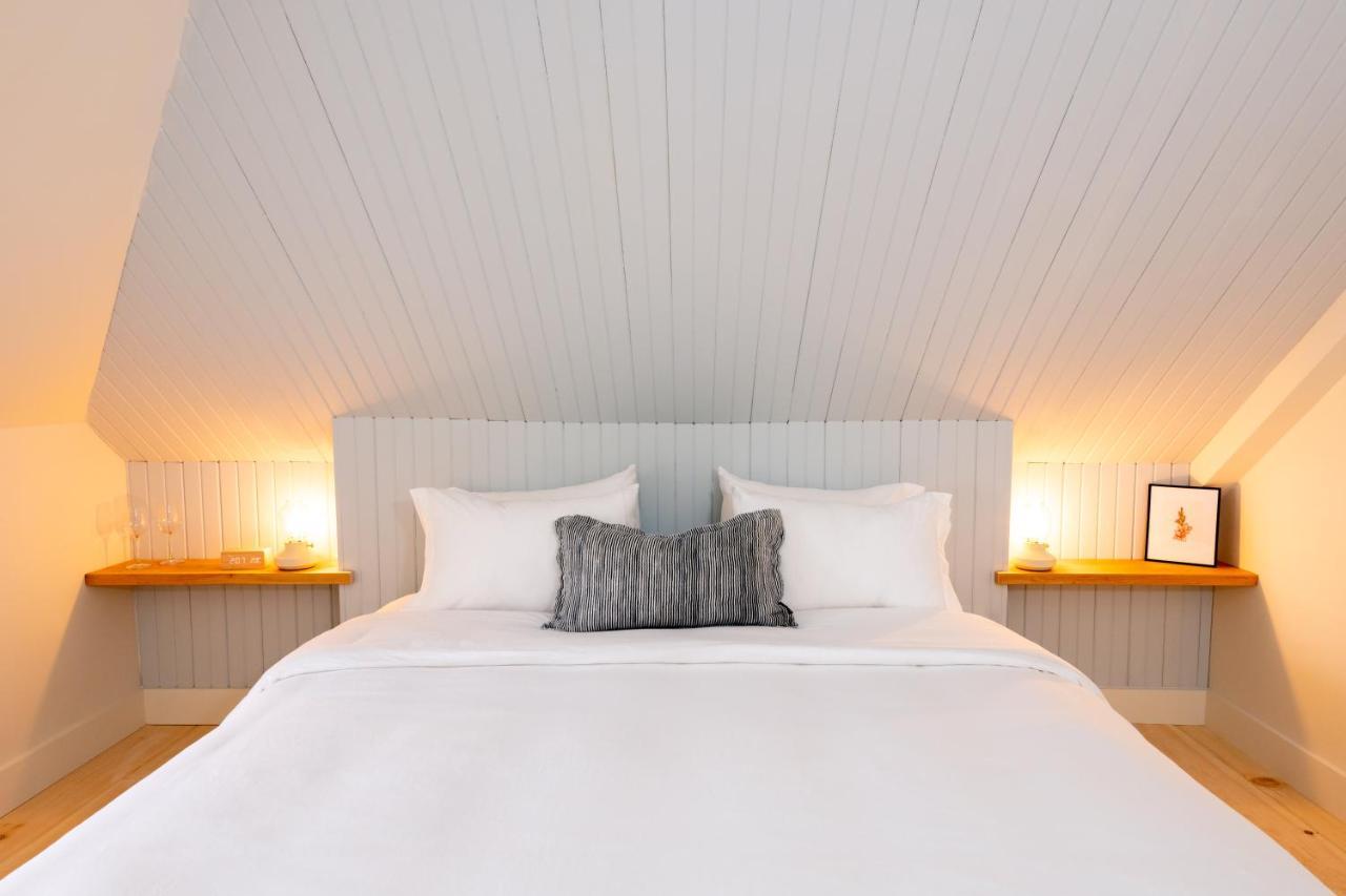 The August House Windsor Quarto foto